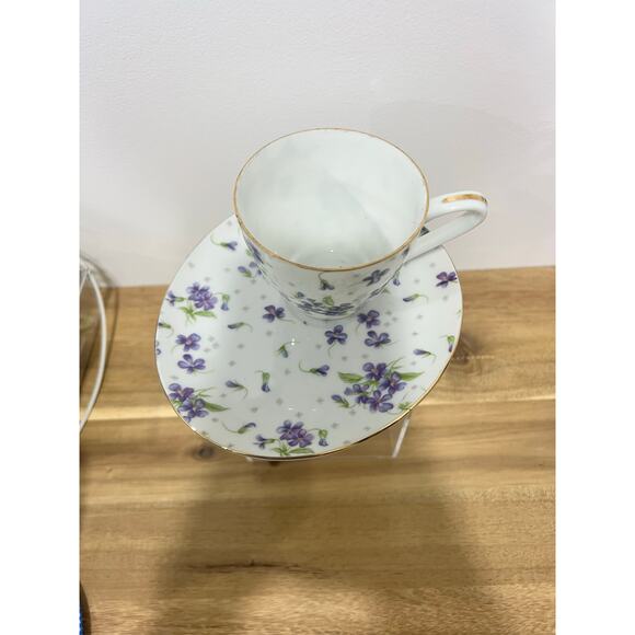 Vintage Tea cup & Saucer; Floral Violet Gold Rim - Picture 2 of 14